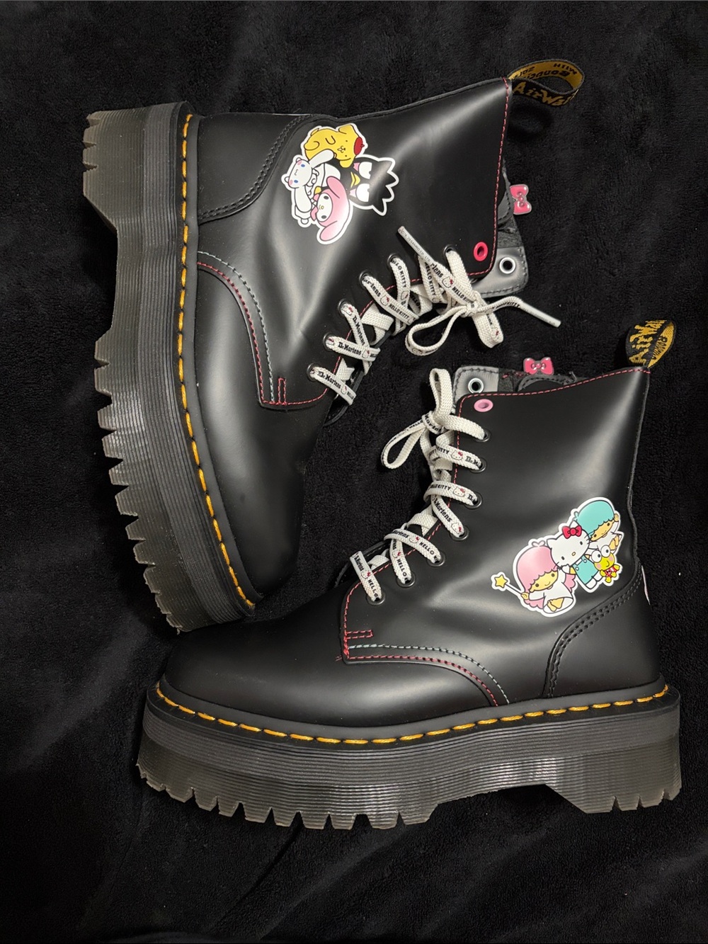 Dr. Marten Jadon Sanrio platform boots